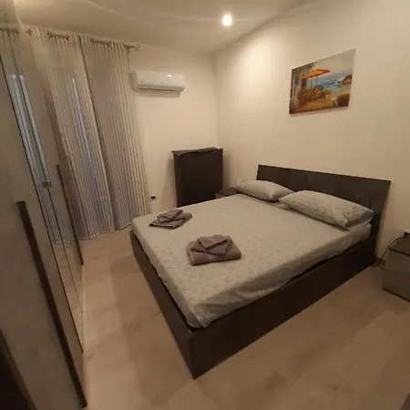 Casa Marina La Terrazza Sul Mare Готель типу 