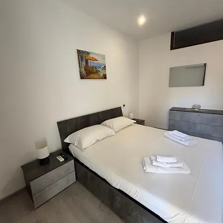 فندق مبيت وإفطار Casa Marina La Terrazza Sul Mare 4*