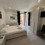Casa Marina La Terrazza Sul Mare Couette-café 4*
