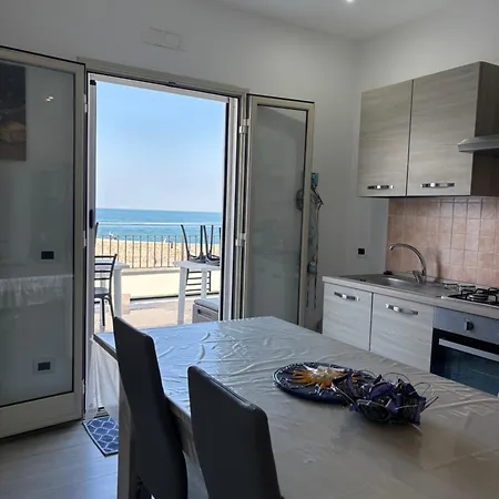 Casa Marina La Terrazza Sul Mare 4*