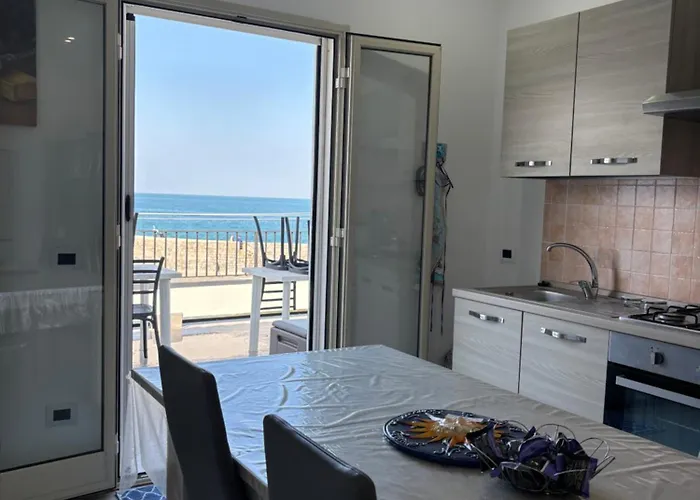 Casa Marina La Terrazza Sul Mare 4*